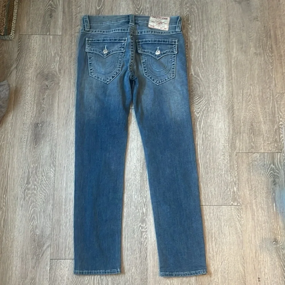 True Religion Rocco Relaxed Skinny Jean, men’s size 31 medium blue denim